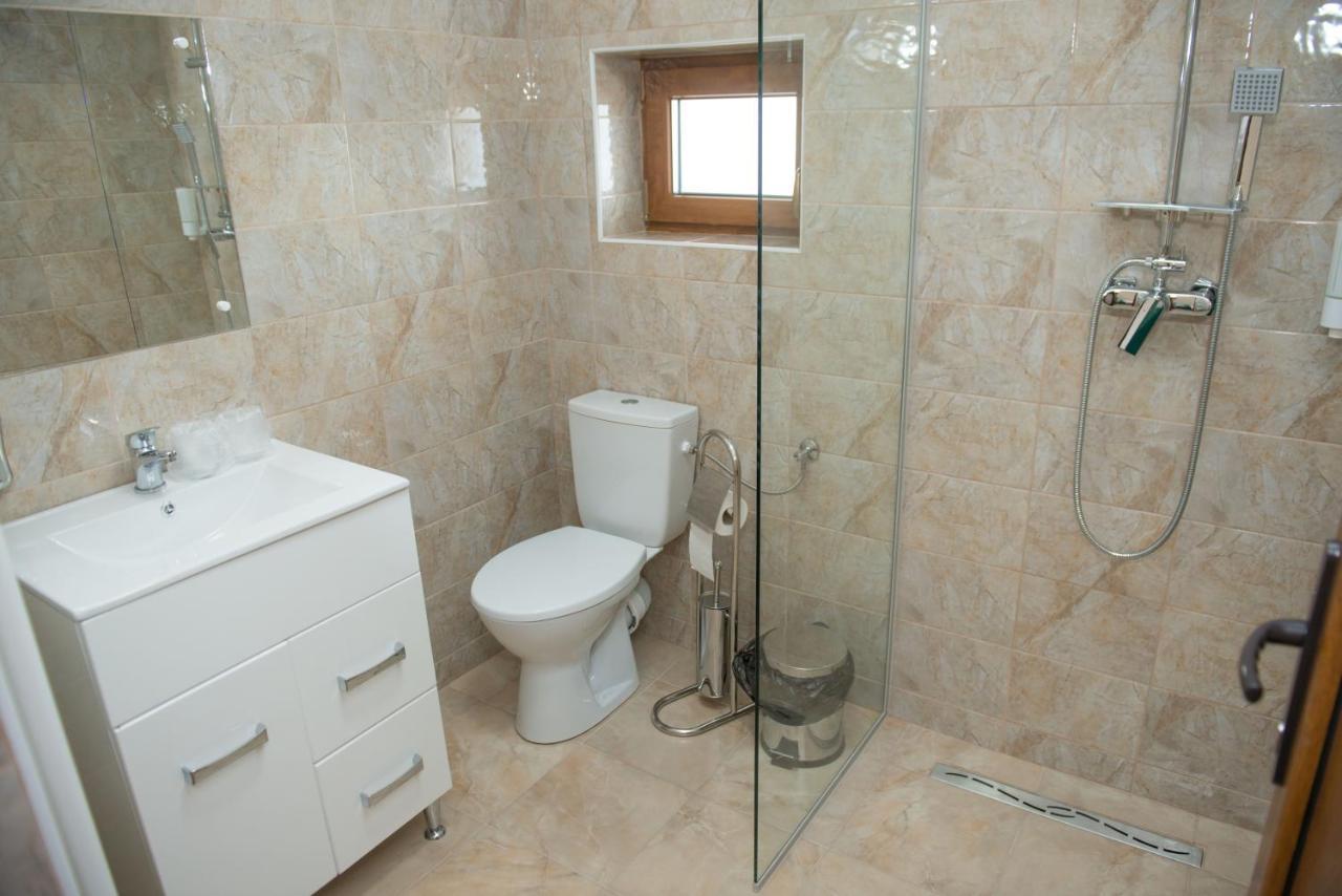 Pensiunea Attitude Alba Iulia Ngoại thất bức ảnh